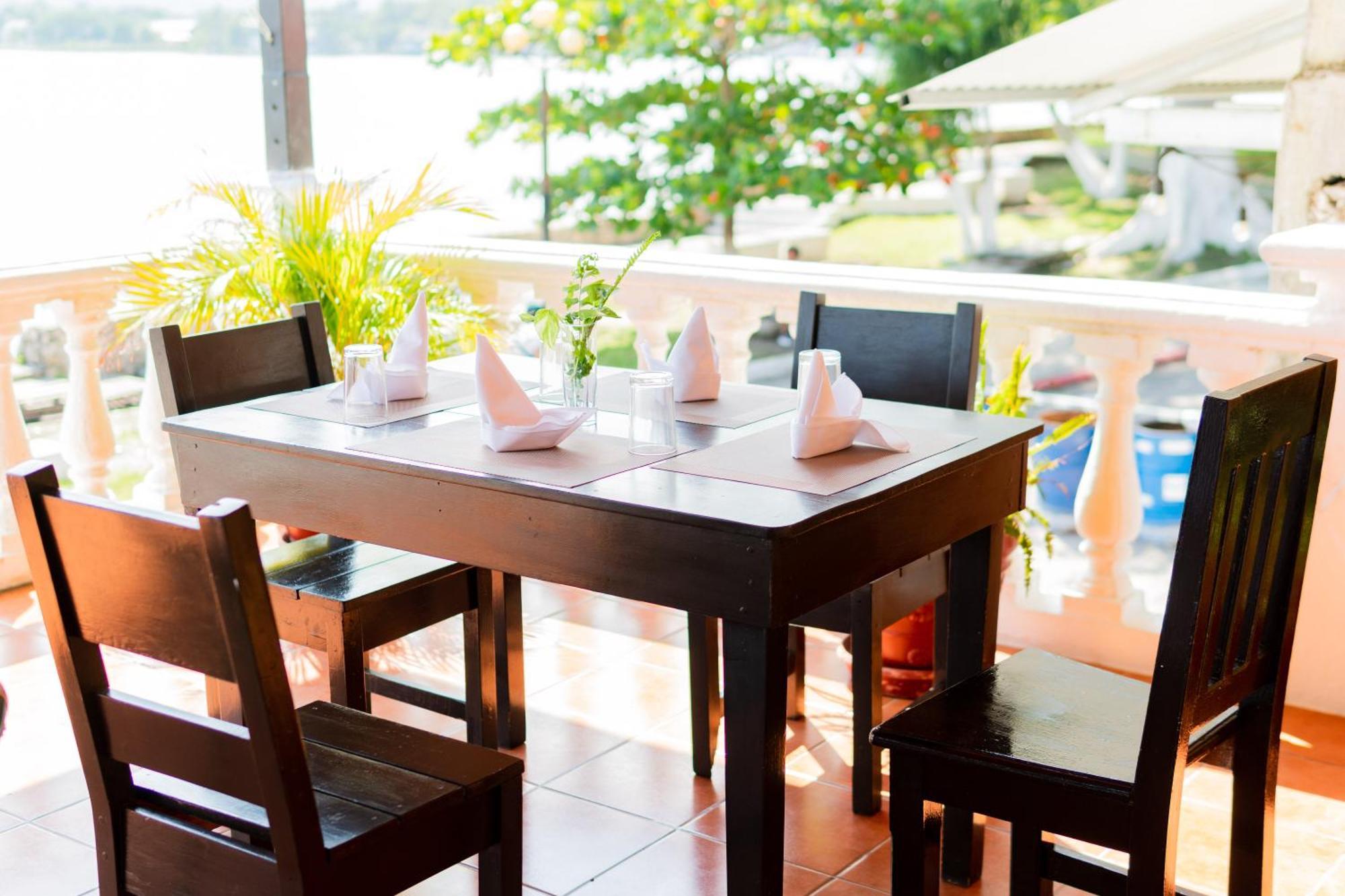 Hotel Villa Del Lago Flores Dış mekan fotoğraf