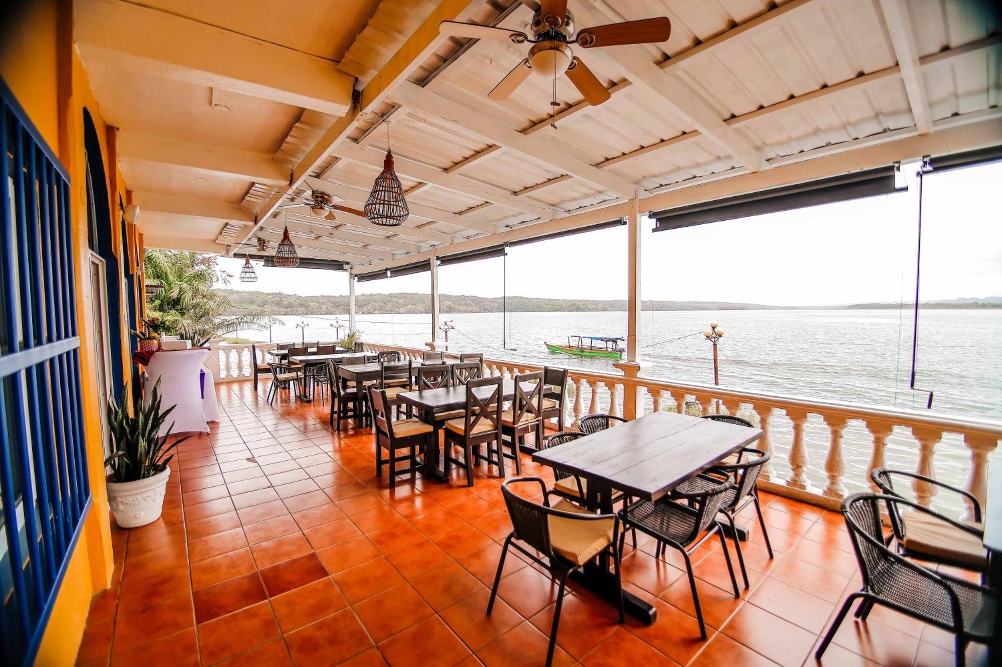 Hotel Villa Del Lago Flores Dış mekan fotoğraf