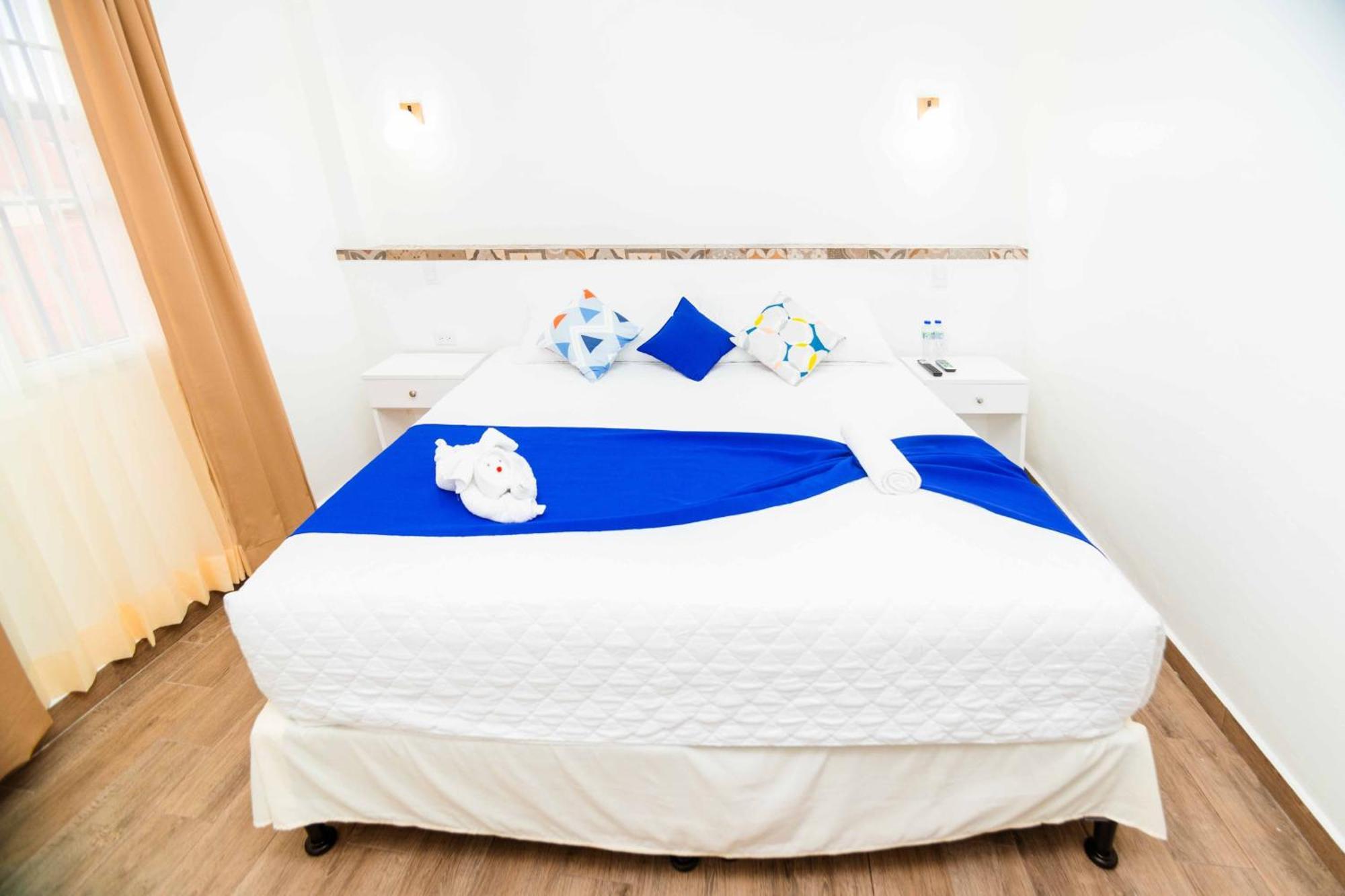 Hotel Villa Del Lago Flores Dış mekan fotoğraf