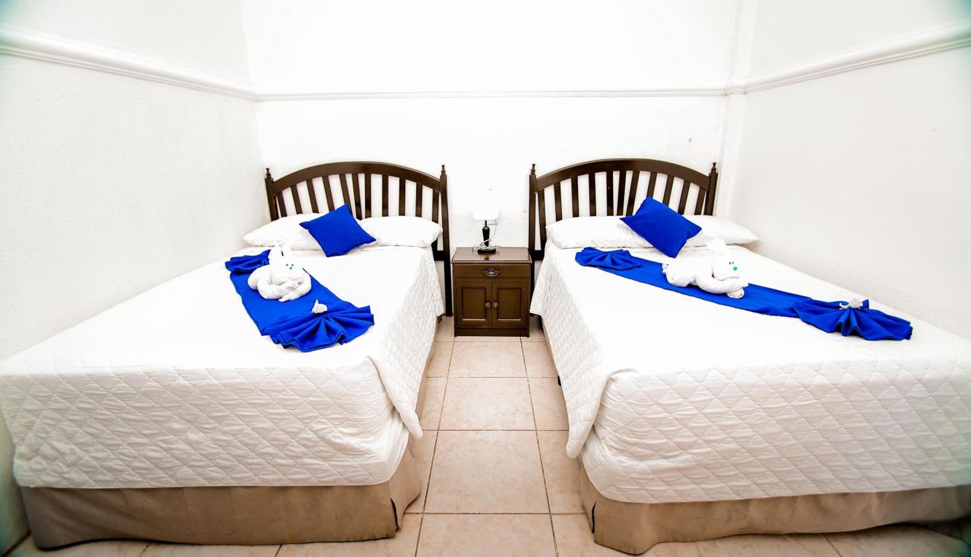 Hotel Villa Del Lago Flores Dış mekan fotoğraf
