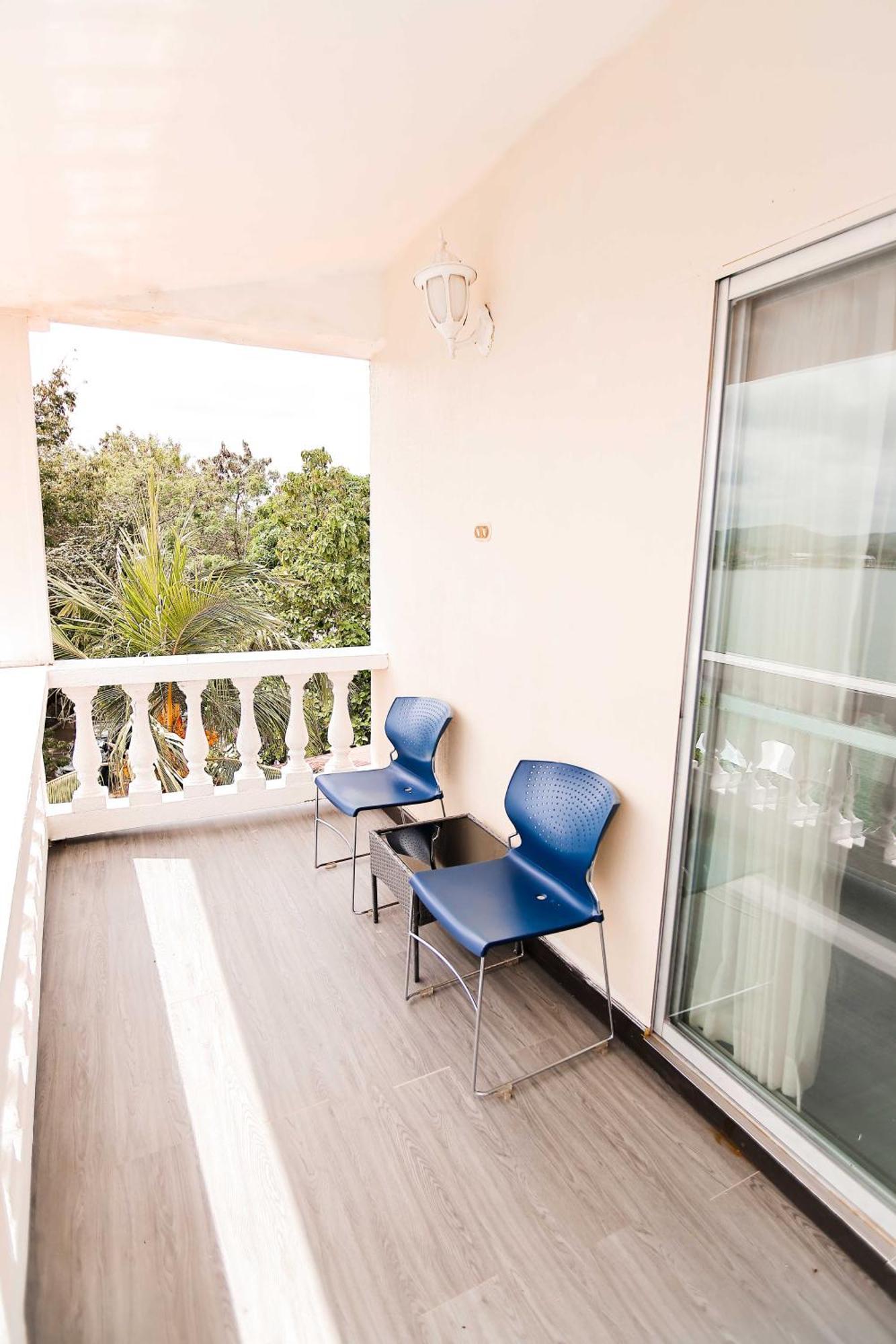 Hotel Villa Del Lago Flores Dış mekan fotoğraf