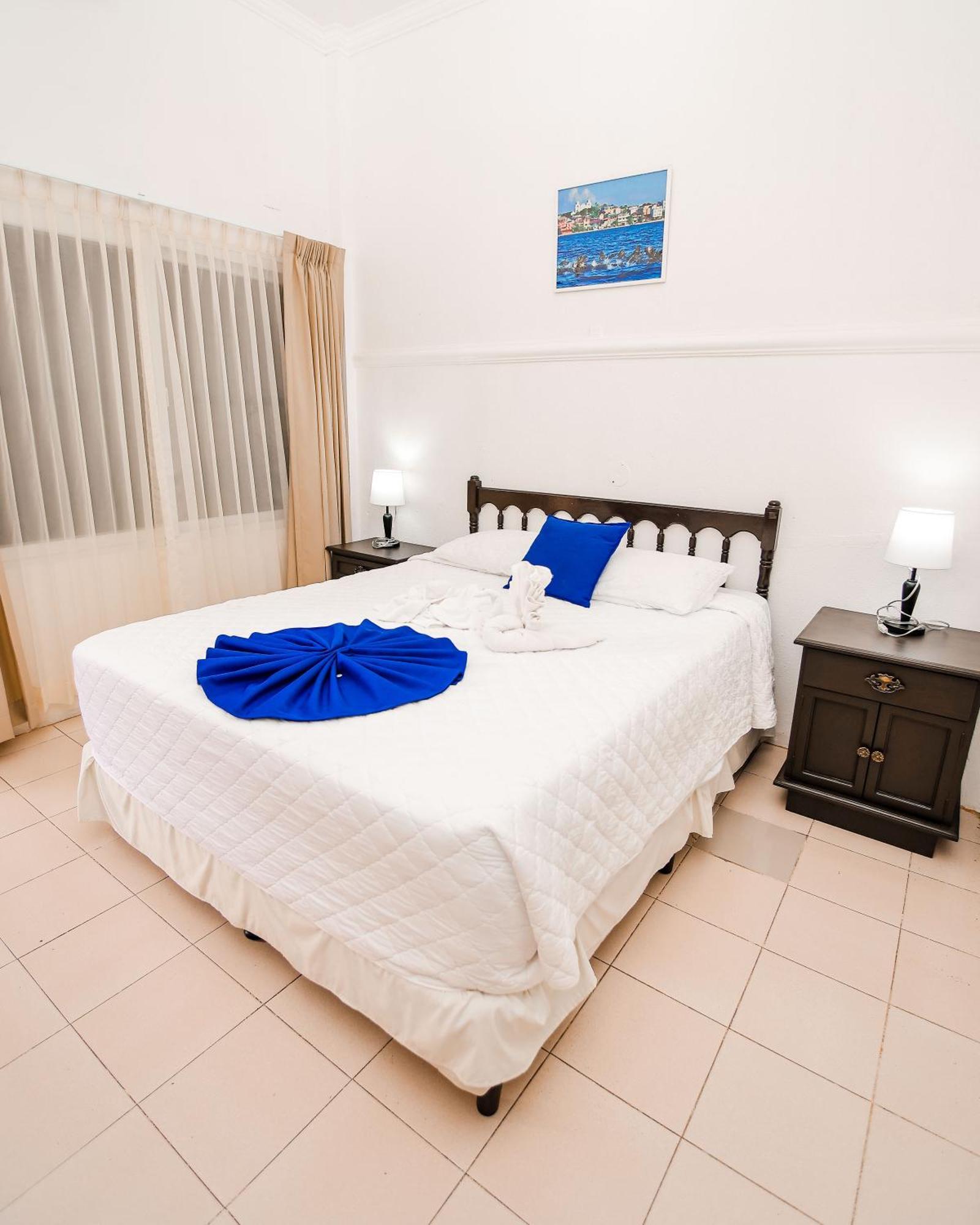 Hotel Villa Del Lago Flores Dış mekan fotoğraf