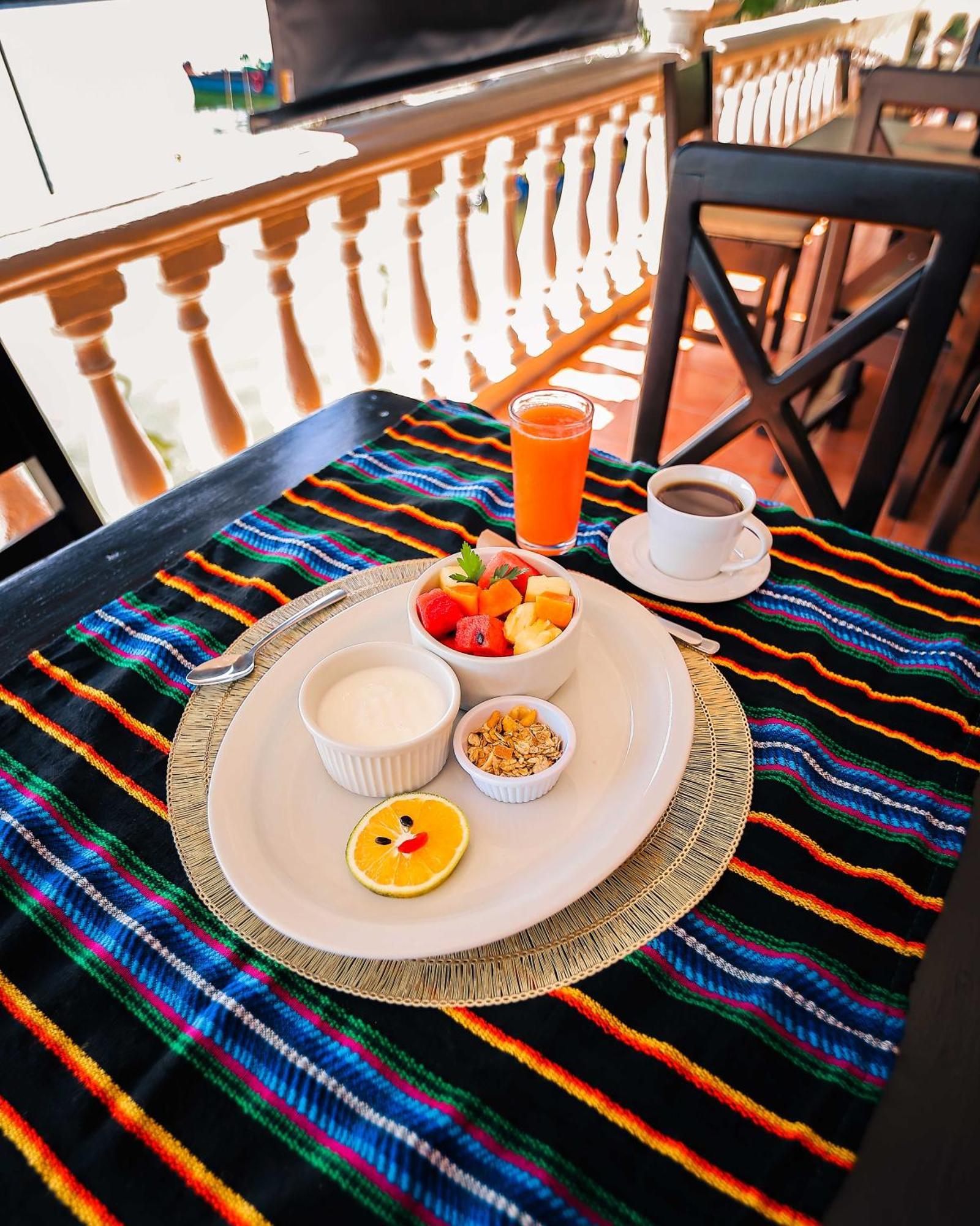 Hotel Villa Del Lago Flores Dış mekan fotoğraf