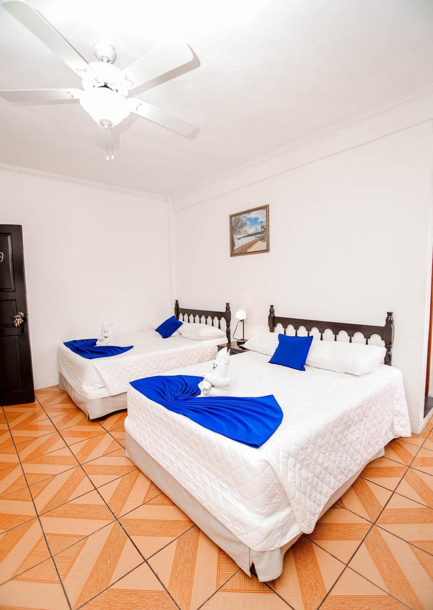 Hotel Villa Del Lago Flores Dış mekan fotoğraf